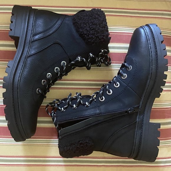Steve Madden Shoes - Lace Up Boots Black SZ 10